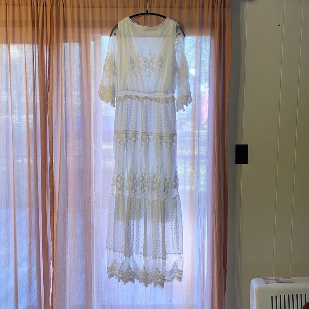 XL White Lace Dress